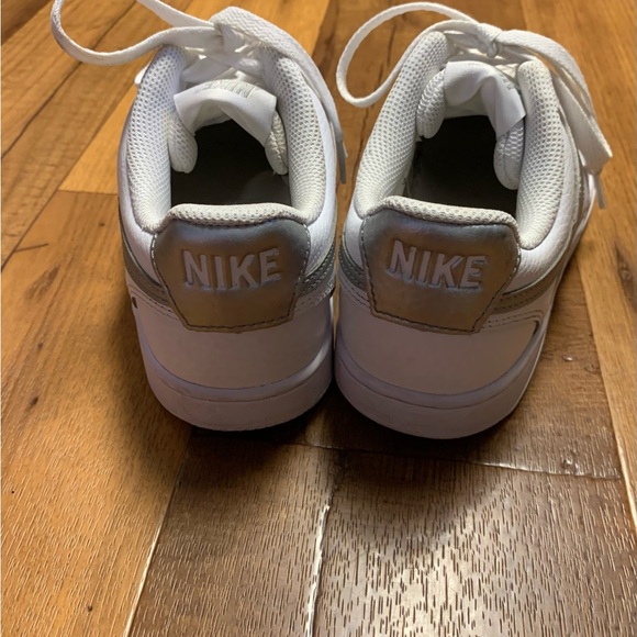 Nike Air Max Excee Athletic Sneakers Leather Size 7 Women’s or Youth EUC - Picture 3 of 9